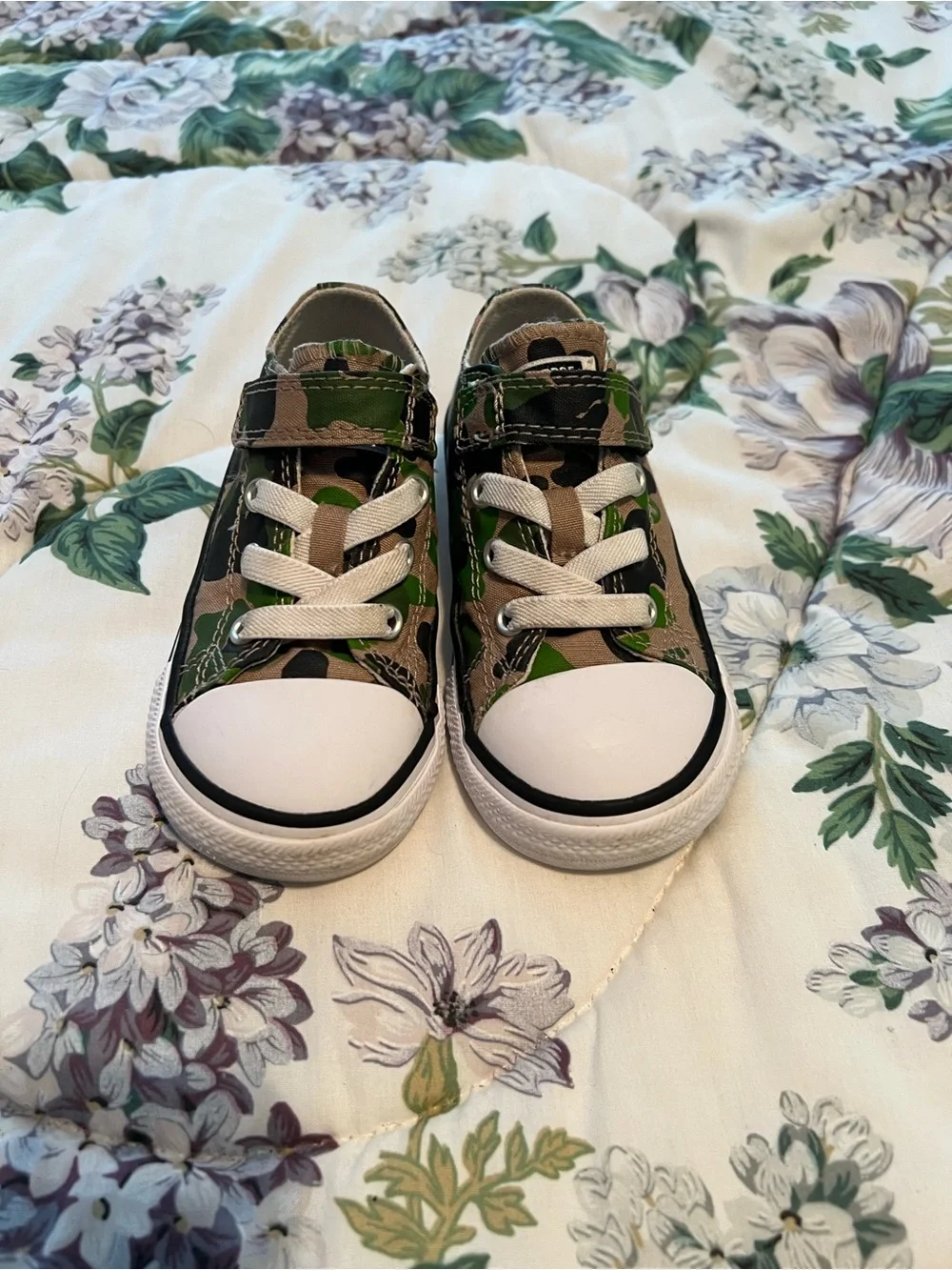 Converse Infant Toddler Chuck Taylor All Star Sneaker ~  Camo ~ Size 7